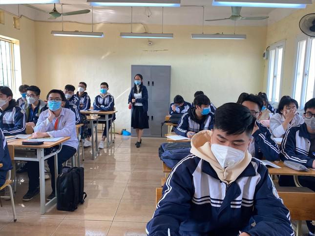 Đề xuất cho học sinh lớp 7-12 ở Hà Nội đi học trở lại: Ai đồng thuận? - 1