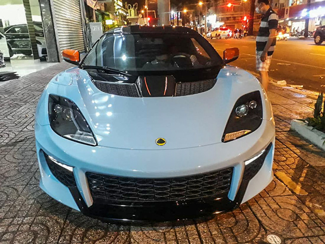 Hàng độc Lotus Evora GT xuất hiện trên đường phố Việt - 1