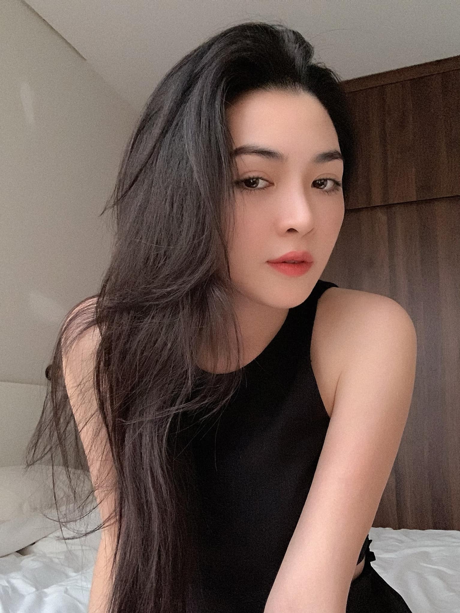 “Siêu phẩm thẩm mỹ Việt”: Đẹp như thần tiên tỷ tỷ nhưng ngại mở lòng - 7