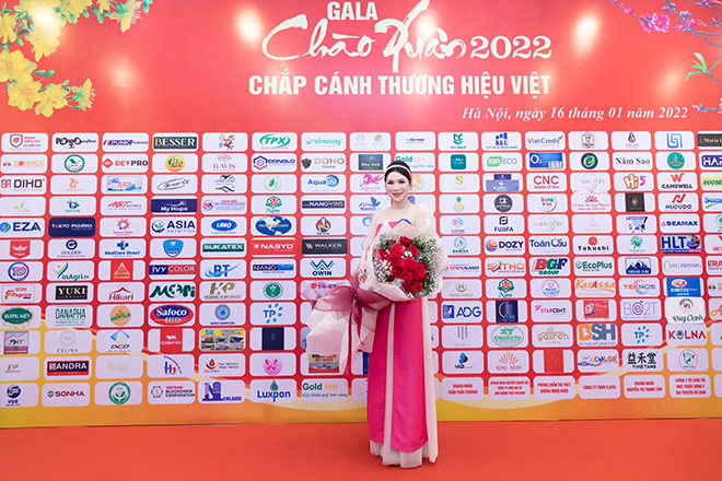 Doanh nhân Phạm Thị Kim Thảo vinh dự đón nhận giải thưởng “Gương sáng Doanh nhân Đất Việt 2021” - 1