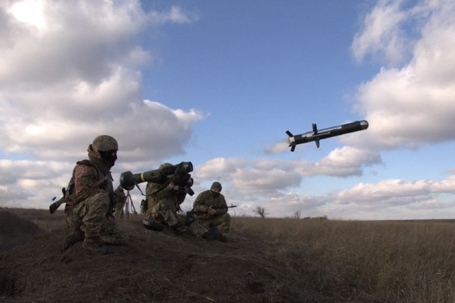 Anh cung cấp cho Ukraine vũ khí sát thương trước nguy cơ Nga tấn công - 1