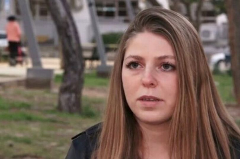 Israel: Cô gái đến dự đám cưới bạn, 3 tháng sau phát hiện vật kinh khủng trong cơ thể - 1