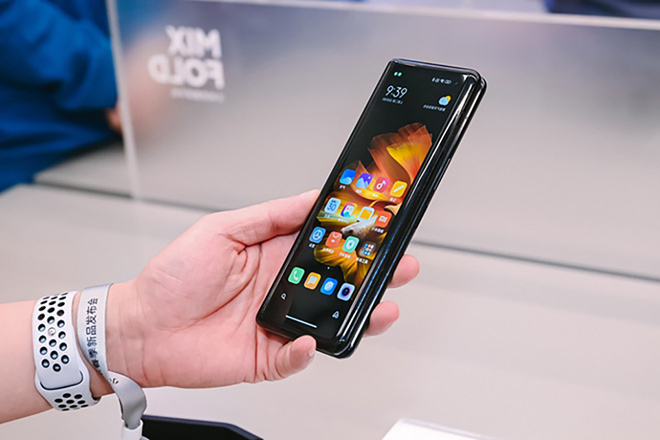 Xiaomi sẵn sàng “cực phẩm” giá dưới 1.000 USD thách thức Samsung - 1