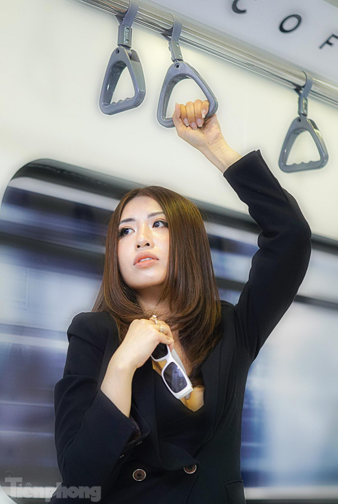 Quán cà phê toa tàu điện ngầm thu hút giới trẻ tại TPHCM
