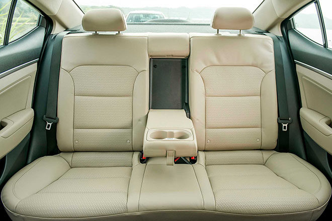 Giá xe Hyundai Elantra lăn bánh tháng 1/2022, giảm 50% phí trước bạ - 8