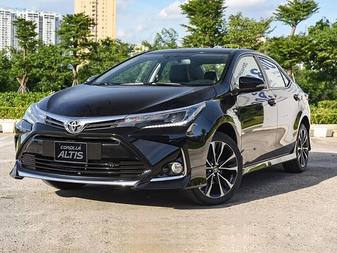 Toyota Corolla Altis 2021 hạ giá kỷ lục 80 triệu quyết lấn át Honda  Civic Hyundai