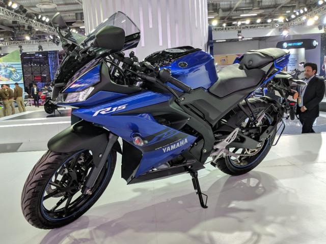 Thông số kỹ thuật Yamaha R15 V30 2019 bảng giá bán tại đại lý