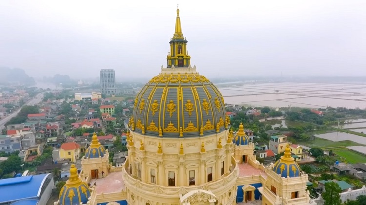 Choáng ngợp tòa lâu đài 1000 tỷ lớn nhất Đông Nam Á của đại gia Ninh Bình - 13