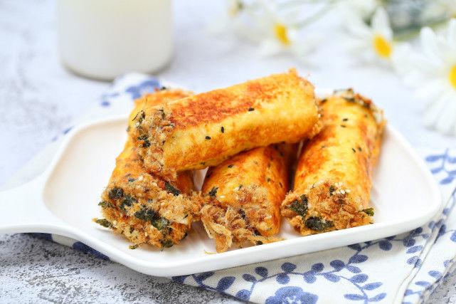 Tự làm món bánh mỳ cuộn ruốc chiên siêu ngon - 10