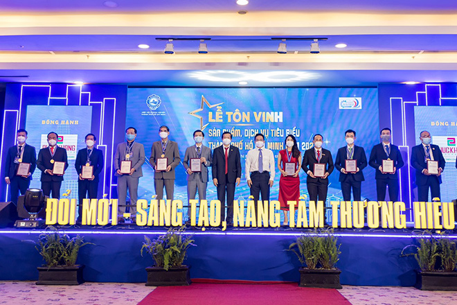 Công ty TNHH in bao bì Cao Việt nhận danh hiệu sản phẩm dịch vụ tiêu biểu TP. Hồ Chí Minh - 1