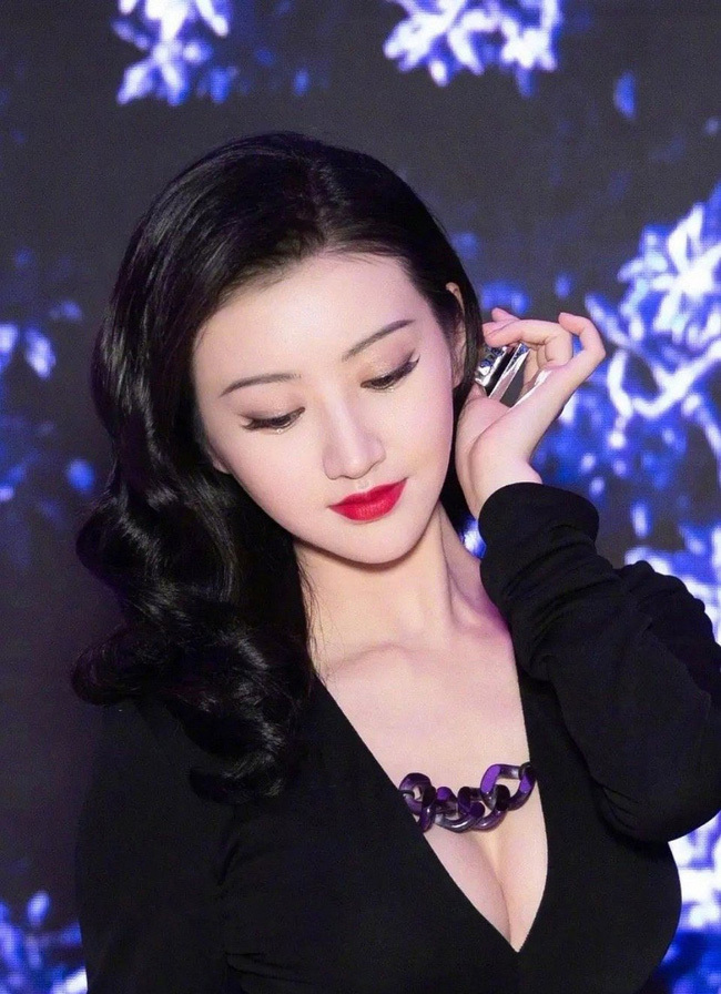 "Đệ nhất mỹ nữ Bắc Kinh" đẹp tới nỗi Chân Tử Đan không dám động chạm - 7