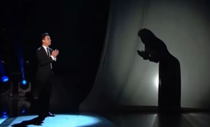 Xúc động sân khấu Mạnh Quỳnh "hội ngộ Phi Nhung", người đóng vai mẹ nuôi Hồ Văn Cường gây chú ý - 3