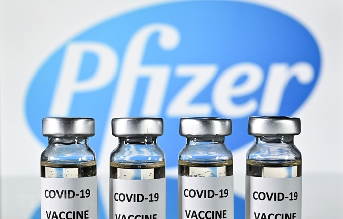 Bộ Y tế phân bổ hơn 3,6 triệu liều vắc-xin Pfizer - 1