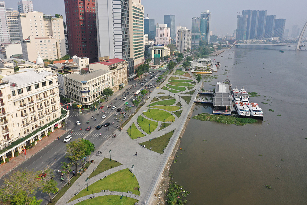 Vẻ hiện đại ở công viên bên bờ sông Sài Gòn sau cải tạo - 3