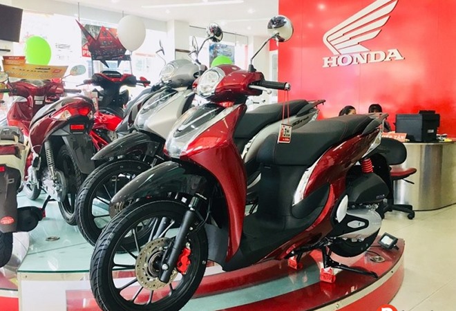Bảng giá xe máy Honda tháng 62018 Honda SH125i150i tiếp tục đội giá