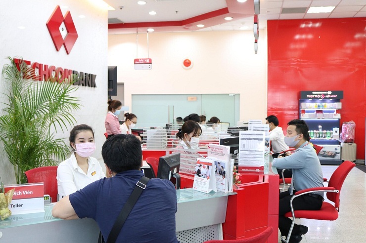 Những ngân hàng lãi lớn nhất trong năm 2021 - 3