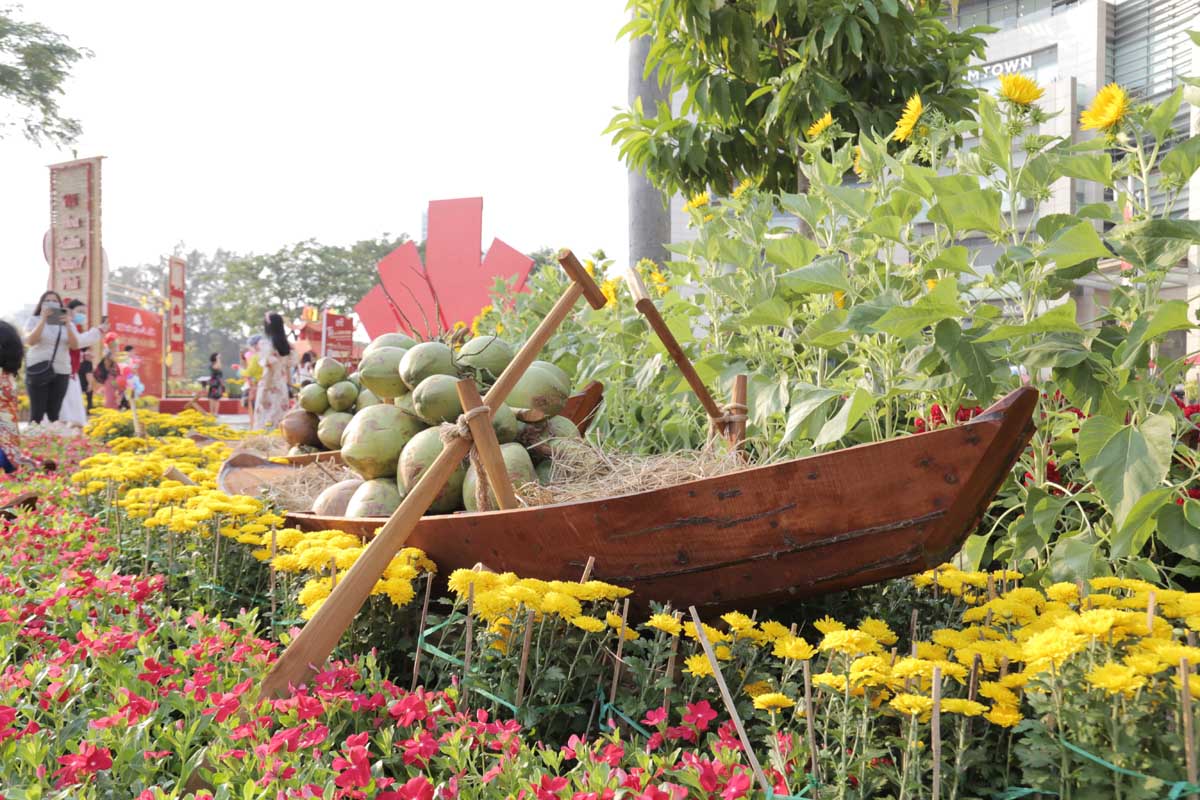 Hình ảnh đậm chất làng quê xuất hiện tại hội hoa xuân Phú Mỹ Hưng