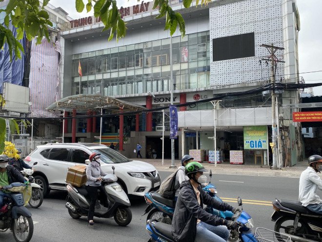 Các hệ thống bán hàng điện máy teo dần - 4