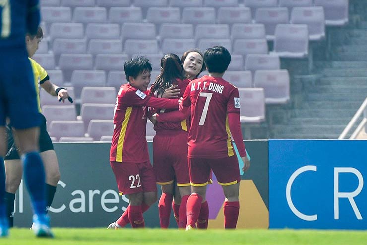 ĐT nữ Việt Nam thắng Thái Lan, vì sao kết quả này có thể vô nghĩa với vé World Cup? - 1