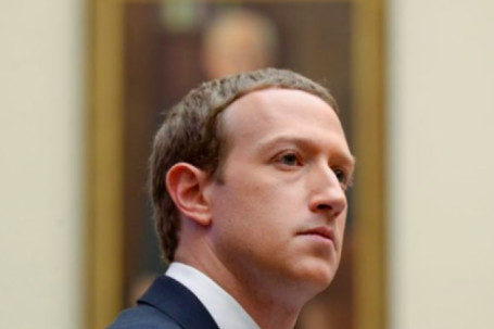 Tài sản của tỷ phú Facebook Zuckerberg bốc hơi 29 tỷ USD chỉ trong 1 ngày