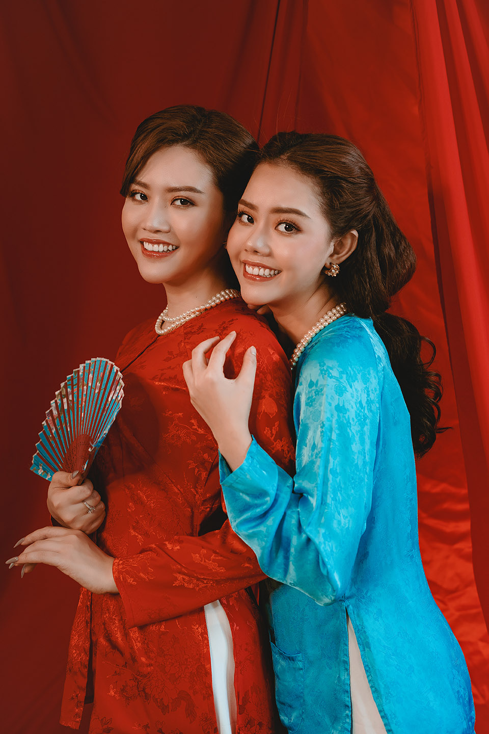 Chị em song sinh Gemini tái xuất sau 2 năm vắng bóng - 1