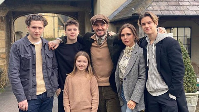 Victoria Beckham giữ sắc vóc đáng ngưỡng mộ vì chỉ ăn 2 thứ này suốt 25 năm - 2