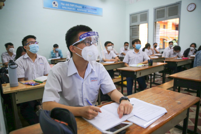 Bộ GD-ĐT lưu ý khi học sinh trở lại trường - 1
