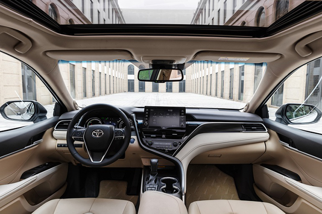 Giá xe Toyota Camry lăn bánh tháng 2/2022, giảm 10% phí bảo hiểm vật chất - 8