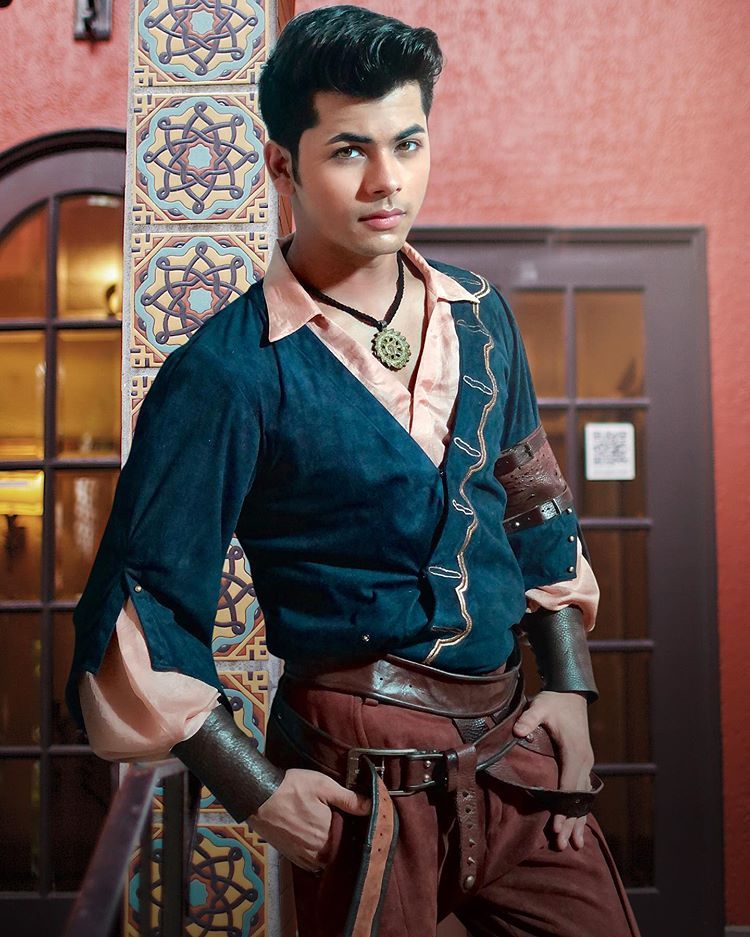 "Hot boy được săn đón nhất Ấn Độ" trở lại "Aladdin và cây đèn thần" phần 2 - 1