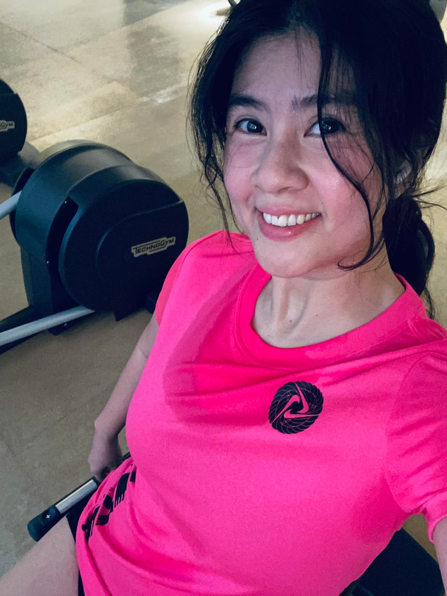 Vợ cũ Phước Sang tái xuất với vẻ ngoài gợi cảm sau nhiều năm bỏ showbiz về bán xôi - 5