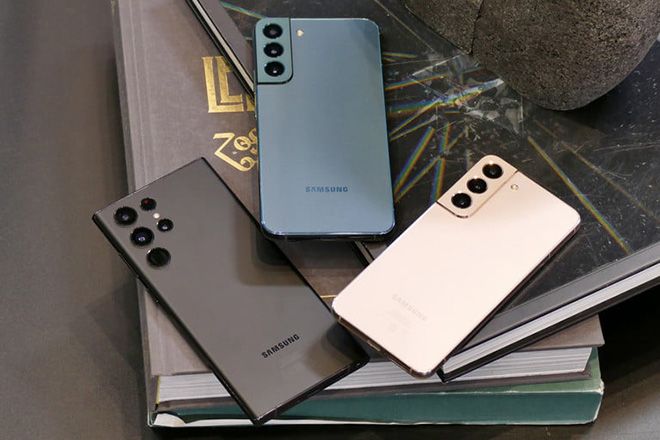 Galaxy S22 series khiến người dùng iPhone và Samsung lại đấu đá nhau - 1