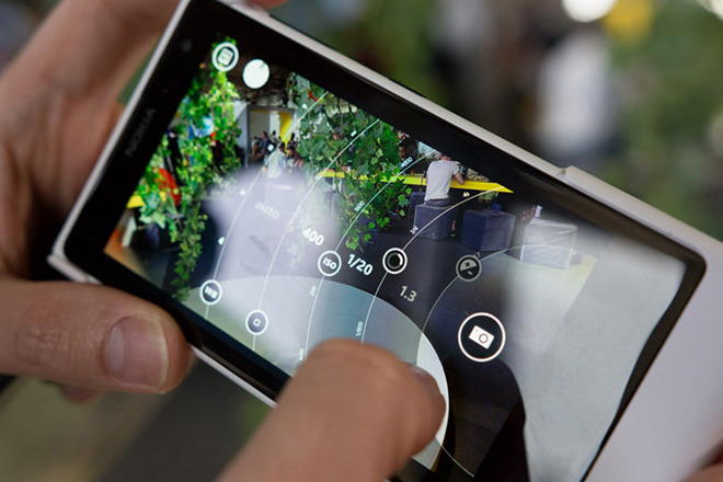 Cùng nhìn lại chiếc điện thoại “DSLR” đáng nhớ nhất của Nokia - 4