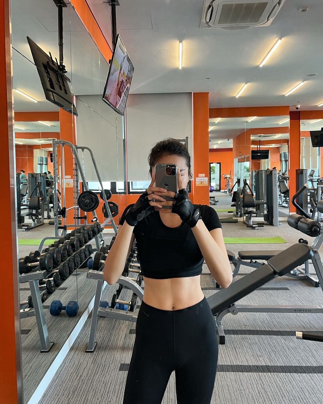 Kỳ Duyên mặc nội y vén cao áo, khoe hình thể quyến rũ nhất từ trước tới nay - 6