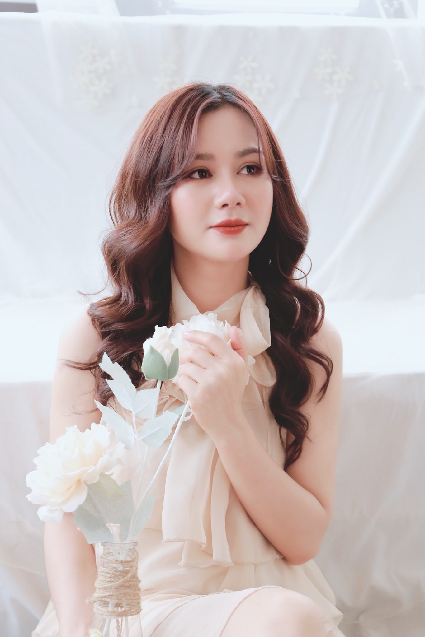 Bà xã xinh đẹp kín tiếng của Phó Giám đốc Nhà hát kịch hóa ra là "mỹ nhân chuyên trị vai khổ" - 4
