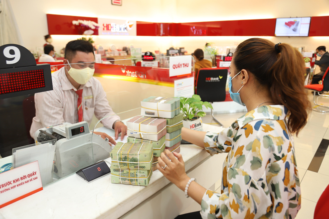 Kênh đầu tư an toàn khi giá vàng dựng đứng, chứng khoán đỏ lửa - 2