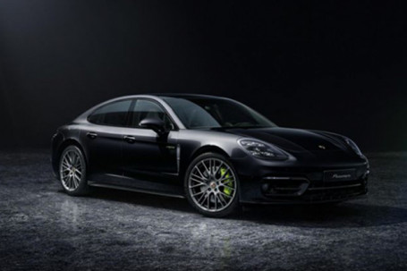 Bộ đôi xe Đức Porsche có thêm phiên bản đặc biệt Platinum