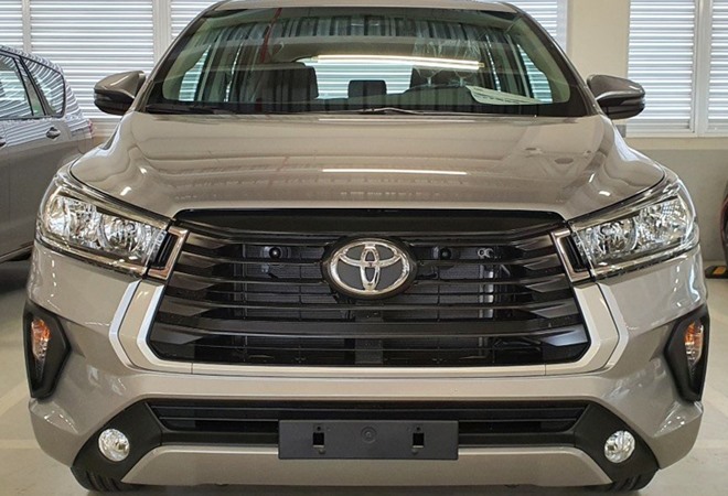 Giá xe Innova 2022 mới nhất đã áp dụng giảm 50% phí trước bạ - 5
