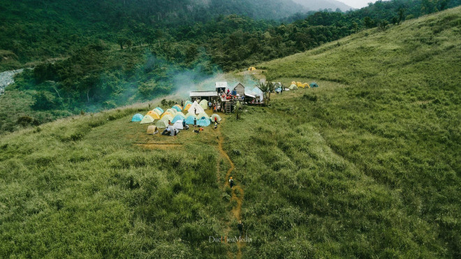 Hoang sơ, kỳ vĩ cung đường trekking mới nổi thu hút giới trẻ - 12