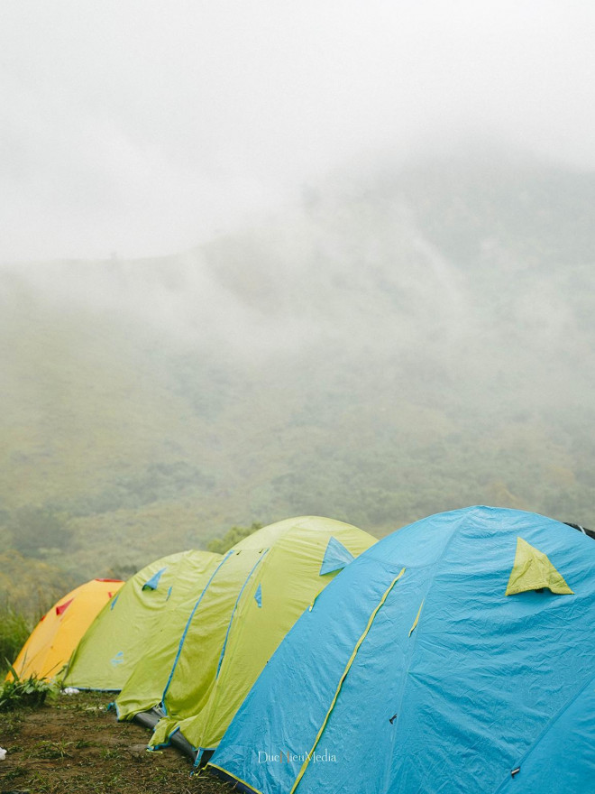 Hoang sơ, kỳ vĩ cung đường trekking mới nổi thu hút giới trẻ - 14