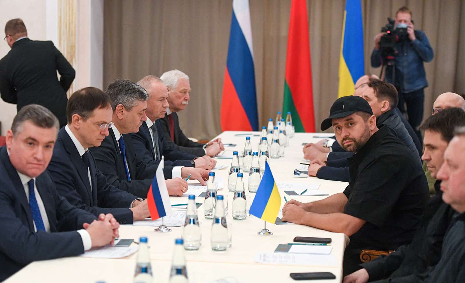 Đàm phán Nga - Ukraine: Kiev nêu 2 yêu cầu chính - 1