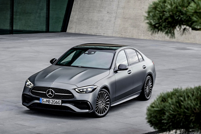 Mercedes-Benz C-Class thế hệ mới nhập khẩu có giá bán cao hơn 400 triệu đồng - 1