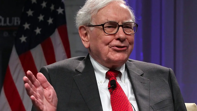 Warren Buffett cảnh báo về việc tích trữ tiền, vàng và Bitcoin khi chiến tranh xảy ra - 1