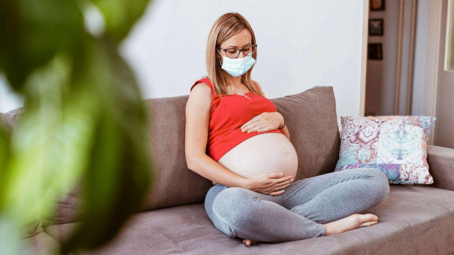 Những việc phụ nữ mang thai cần làm khi mắc COVID-19 - 1