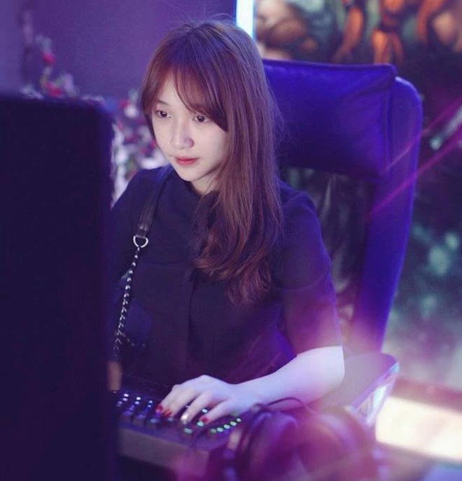 Gaming Creators kiếm tiền từ đâu mà thu nhập "khủng", tậu nhà lầu, xe hơi? - 1