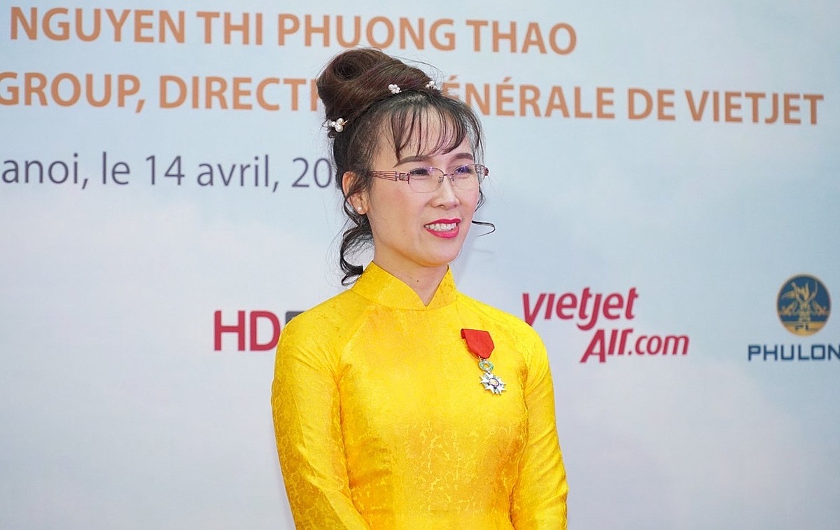 Nữ tỷ phú giàu nhất Việt Nam kiếm bộn tiền trong ngày 8/3 - 4