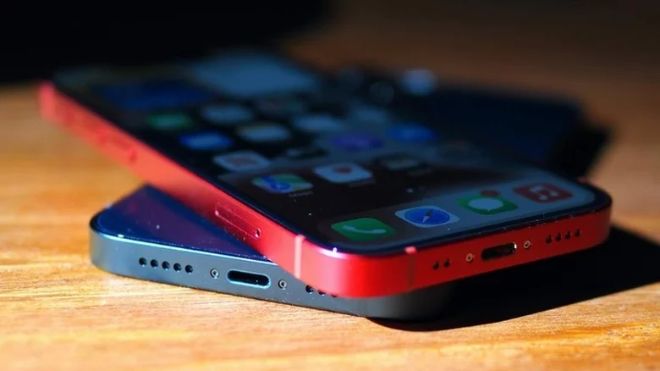 So kè iPhone SE (2022) và iPhone 13 series - 4