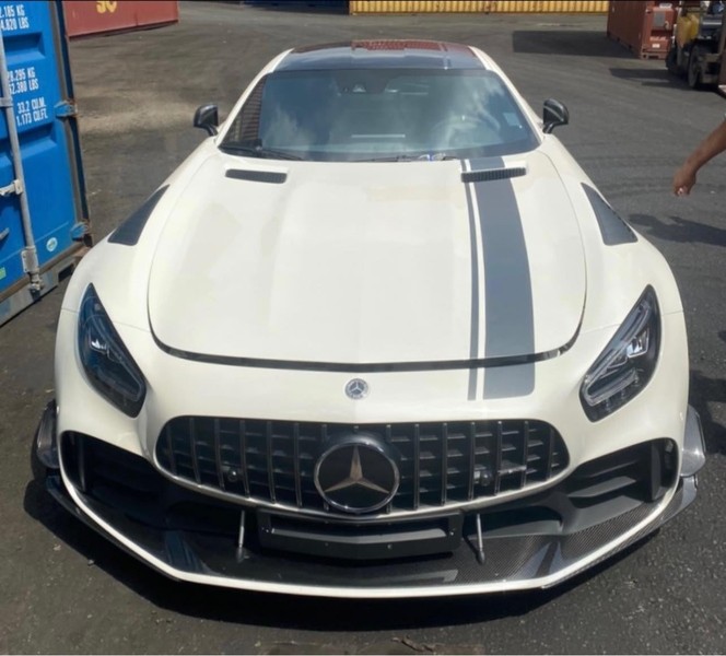 Mercedes-AMG GT R Pro của doanh nhân Minh Nhựa có mặt tại việt Nam - 1