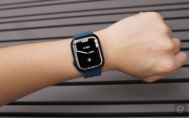 Apple Watch tiếp tục là &#34;ông hoàng&#34; phân khúc đồng hồ thông minh - 3