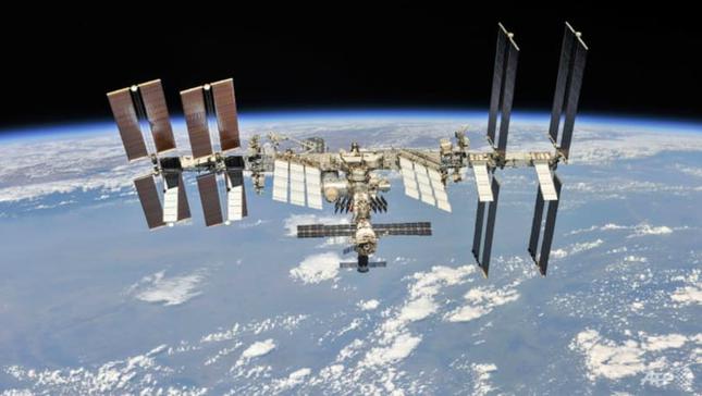 NASA khẳng định phi hành gia Mỹ trên ISS sẽ về bằng phương tiện của Nga - 1