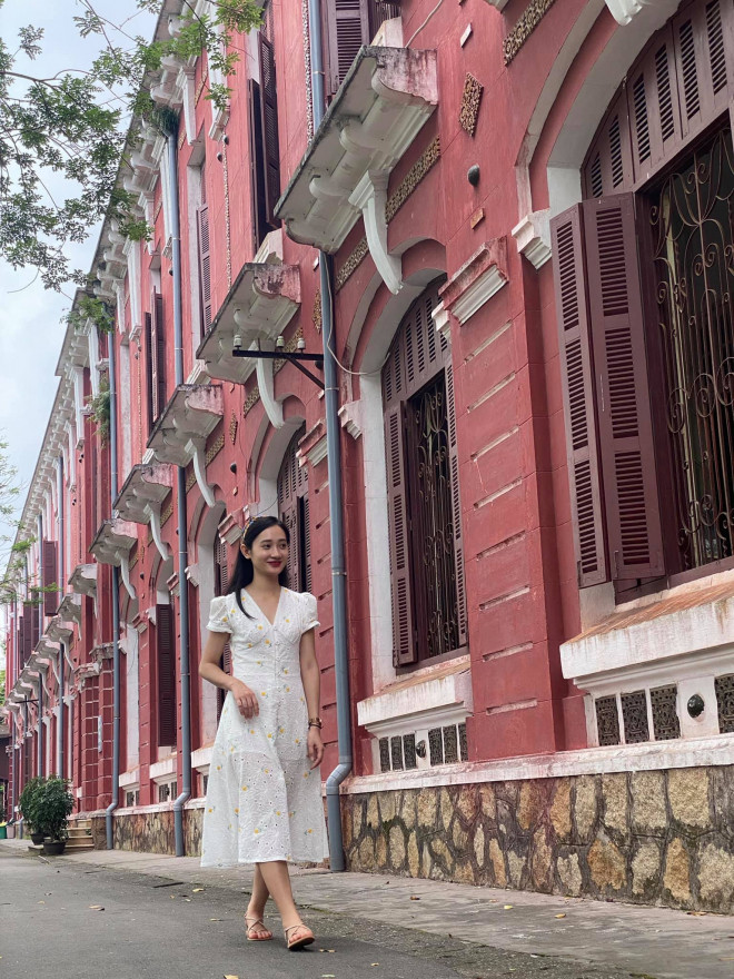 Dừng chân ở ‘ngôi trường hồng’ bên dòng sông Hương - 3